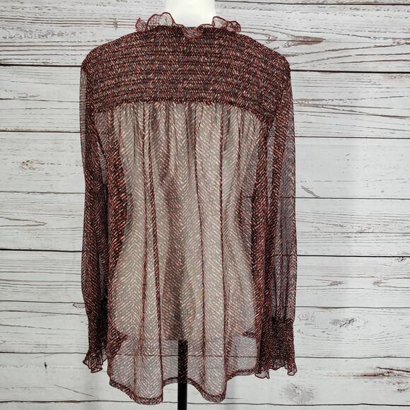 Chico's Herringbone Mesh Sheer Smocked Detail Long Sleeve Top Size 3 - Picture 11 of 11